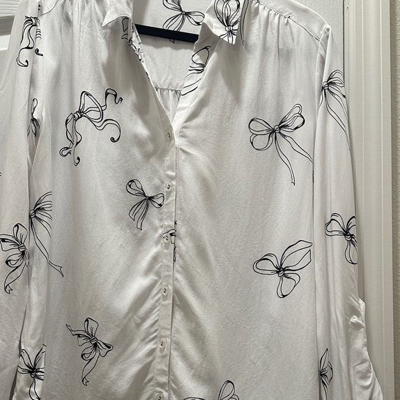 Jane and Delancey White Blouse with Black Bow Print - Picture 1 of 1